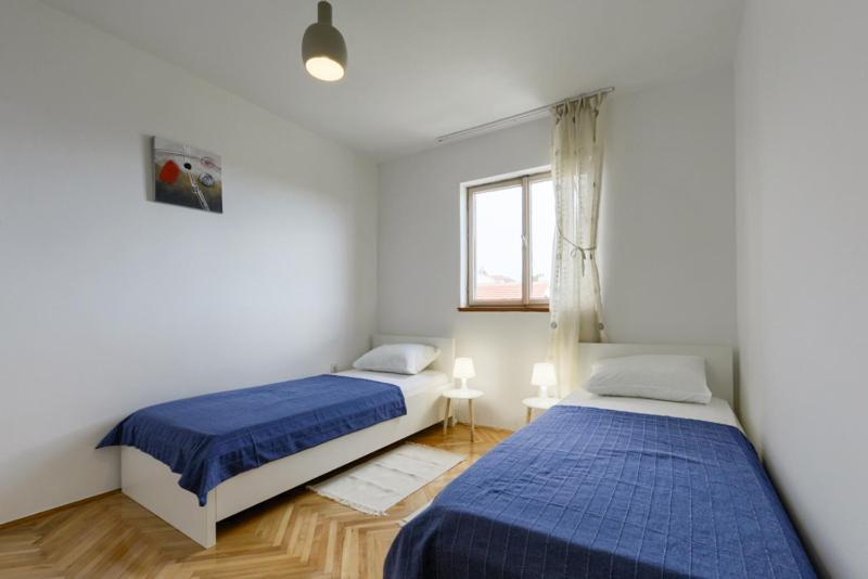 Apartments Yo Lee Bibinje Exterior photo
